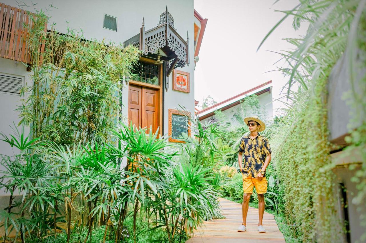 Waterland Hotel Negombo Exterior photo