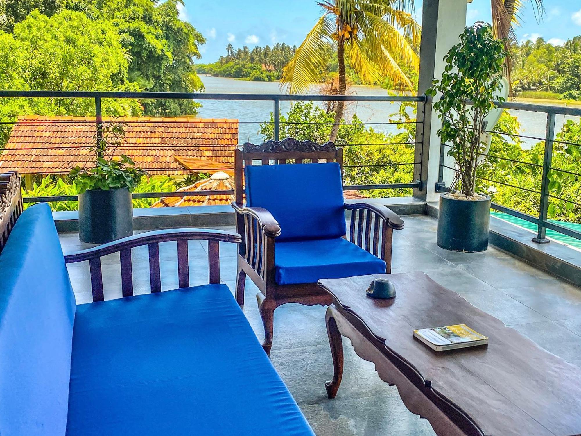 Waterland Hotel Negombo Exterior photo